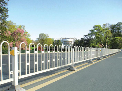 京式<a href='http://m.fvsm.cn' target='_blank'><u>交通<a href='http://m.fvsm.cn' target='_blank'><u>道路<a href='http://m.fvsm.cn' target='_blank'><u>護欄</u></a></u></a></u></a>