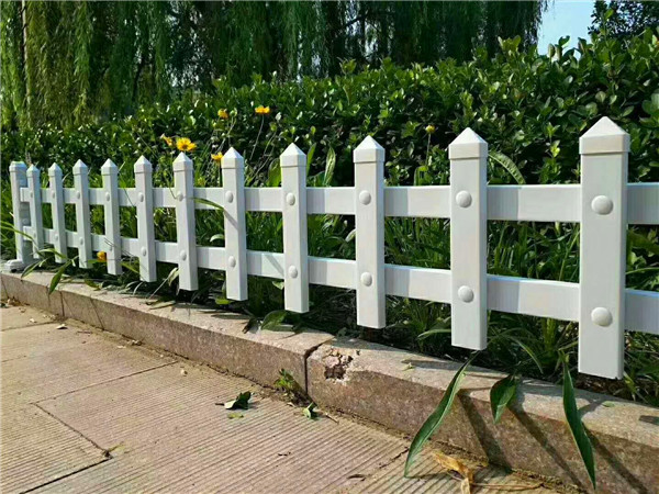 <a href='http://m.fvsm.cn/pvchulan/' target='_blank'><u>pvc<a href='http://m.fvsm.cn' target='_blank'><u>護欄</u></a></u></a>