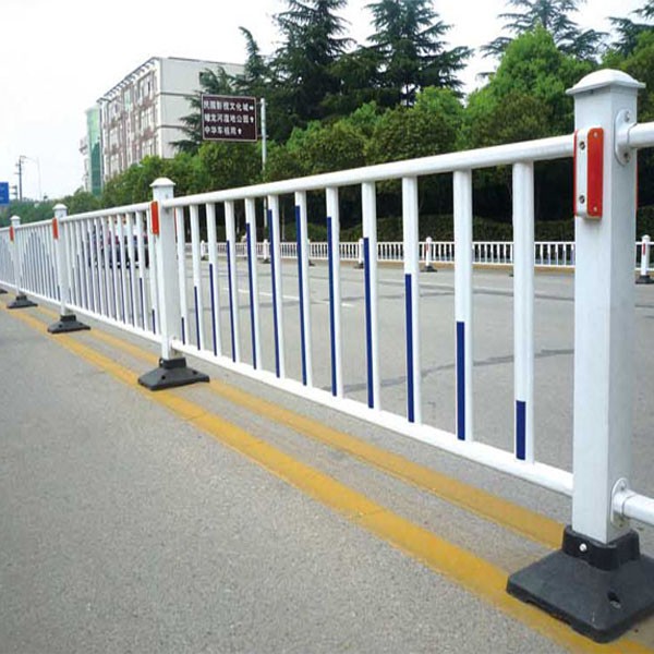 <a href='http://m.fvsm.cn' target='_blank'><u>道路<a href='http://m.fvsm.cn' target='_blank'><u>護欄</u></a></u></a>